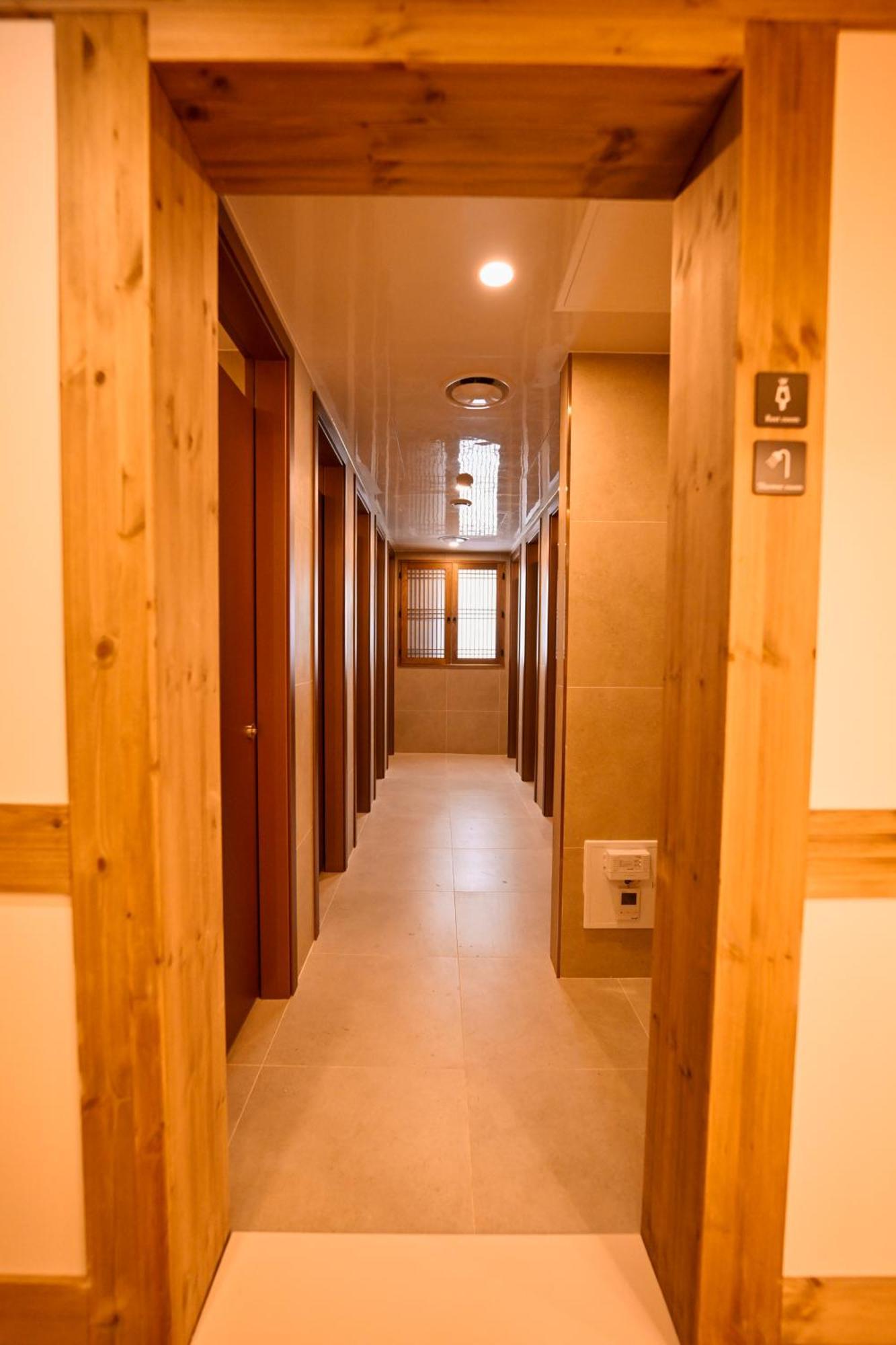 Hanok Hotel Daam Seoul Exteriör bild
